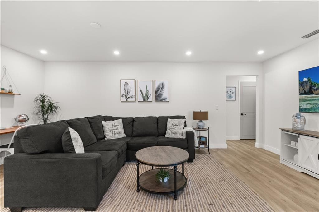 13923 BREWSTER DRIVE, LARGO, FL 33774 — zdjęcie 5