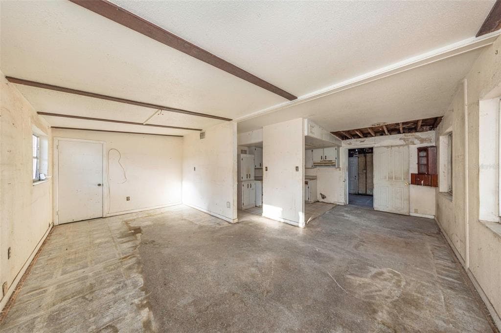 8528 N 92ND TERRACE, SEMINOLE, FL 33777 — zdjęcie 5