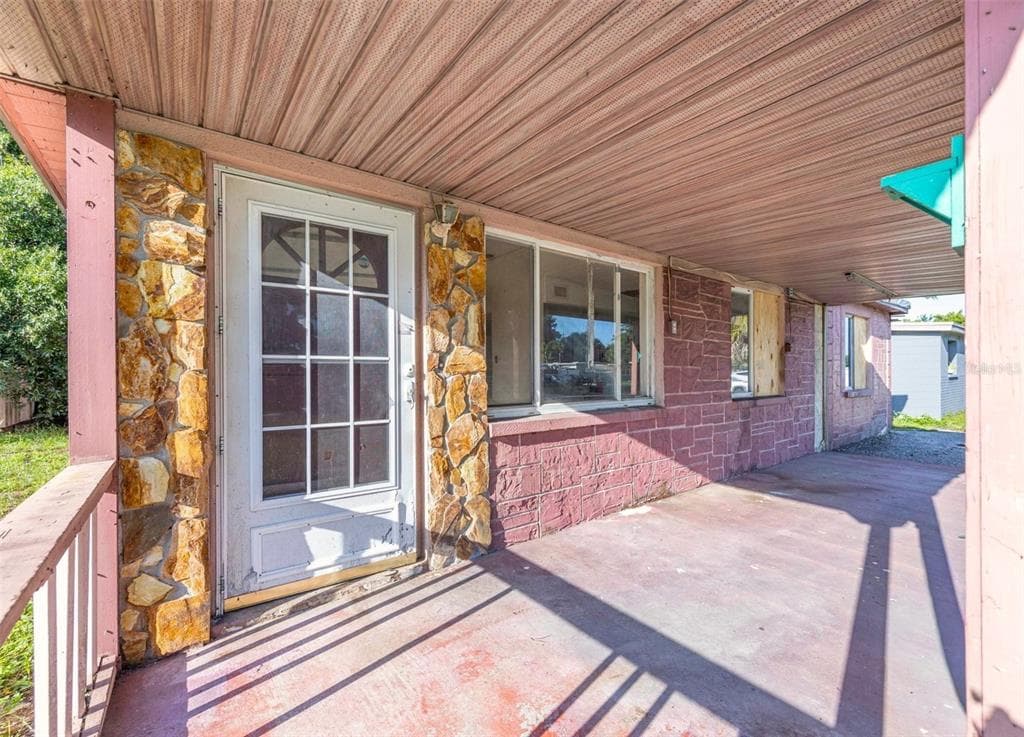 8528 N 92ND TERRACE, SEMINOLE, FL 33777 — zdjęcie 4