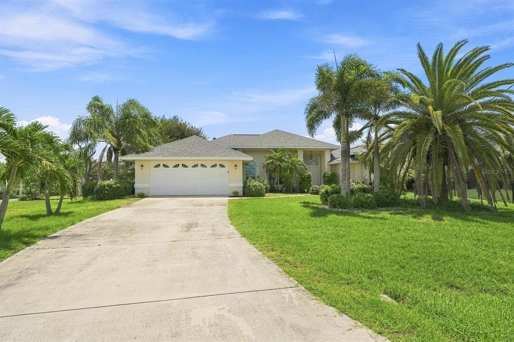 10535 AZTEC ROAD, PORT CHARLOTTE, FL 33981