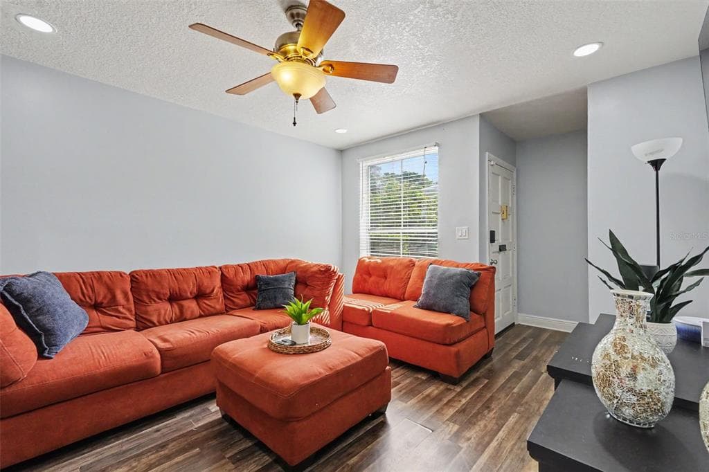 4505 LA CAPRI COURT, TAMPA, FL 33611 — zdjęcie 5