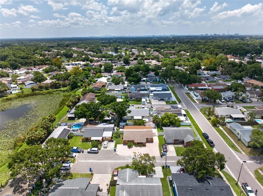 6711 GLEN FOREST COURT, TAMPA, FL 33615 — zdjęcie 4