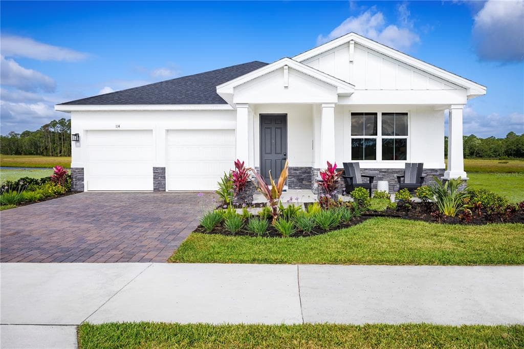 119 VENETIAN PALMS BOULEVARD, NEW SMYRNA BEACH, FL 32168