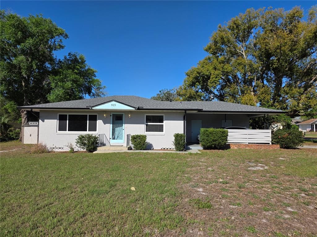 915 NORMAN DRIVE, MOUNT DORA, FL 32757