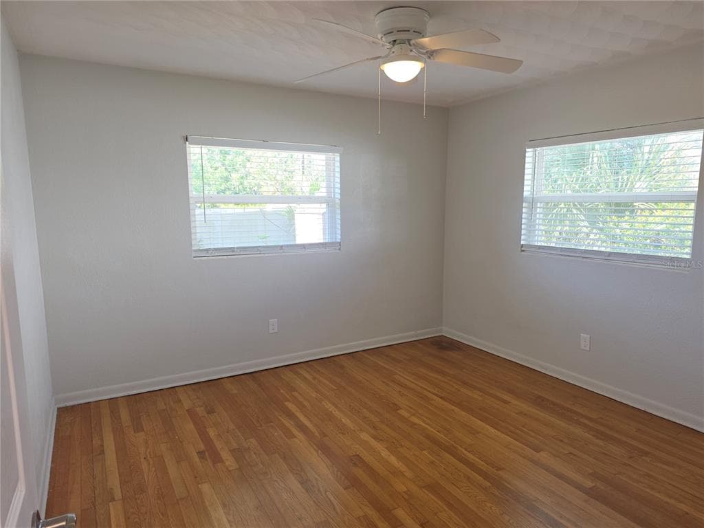915 NORMAN DRIVE, MOUNT DORA, FL 32757 — zdjęcie 4