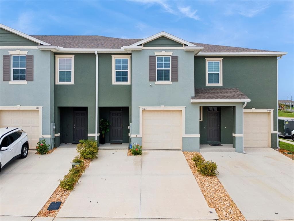 1707 WOODEN STREET, DAVENPORT, FL 33837