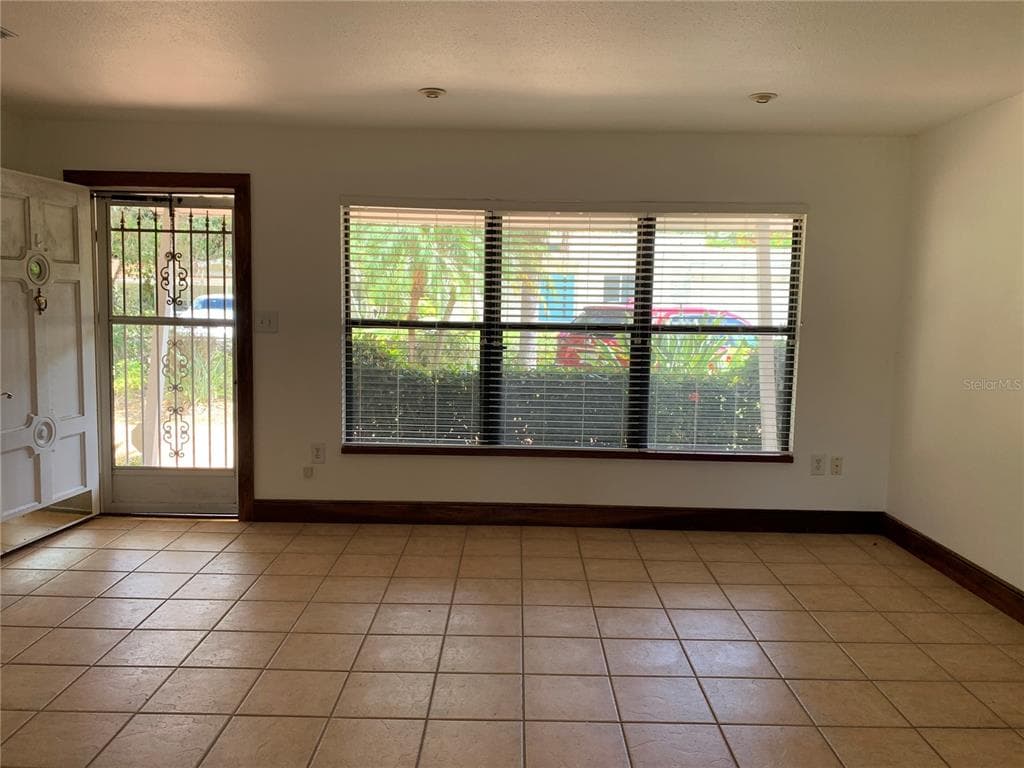2436 WALDEMERE STREET, SARASOTA, FL 34239 — zdjęcie 5
