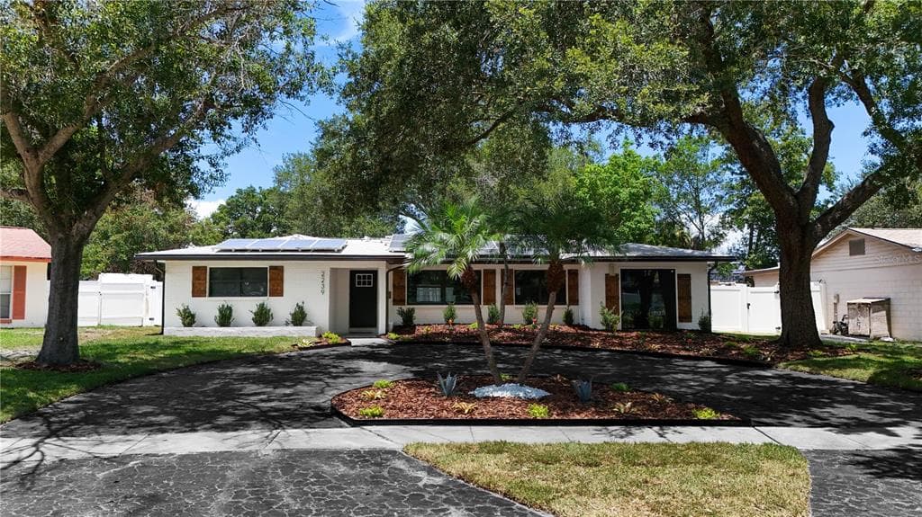 2239 68TH AVENUE N, ST PETERSBURG, FL 33702
