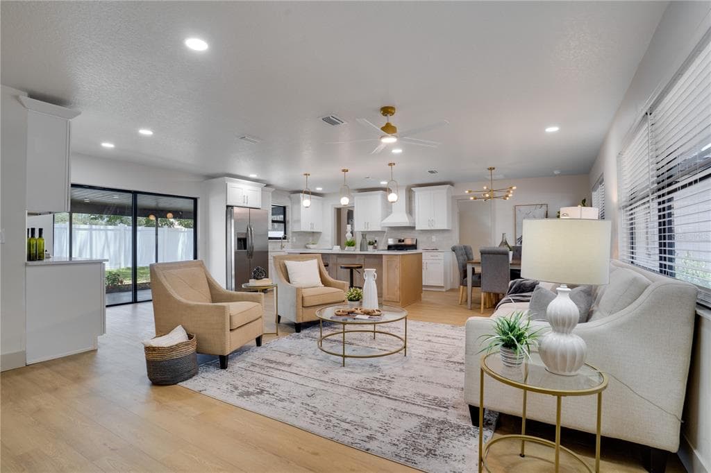 2239 68TH AVENUE N, ST PETERSBURG, FL 33702 — zdjęcie 4