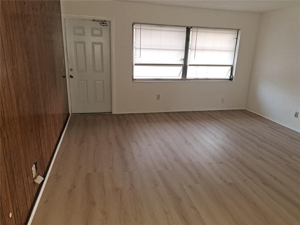 4150 BARRACUDA DRIVE SE, ST PETERSBURG, FL 33705 — zdjęcie 2