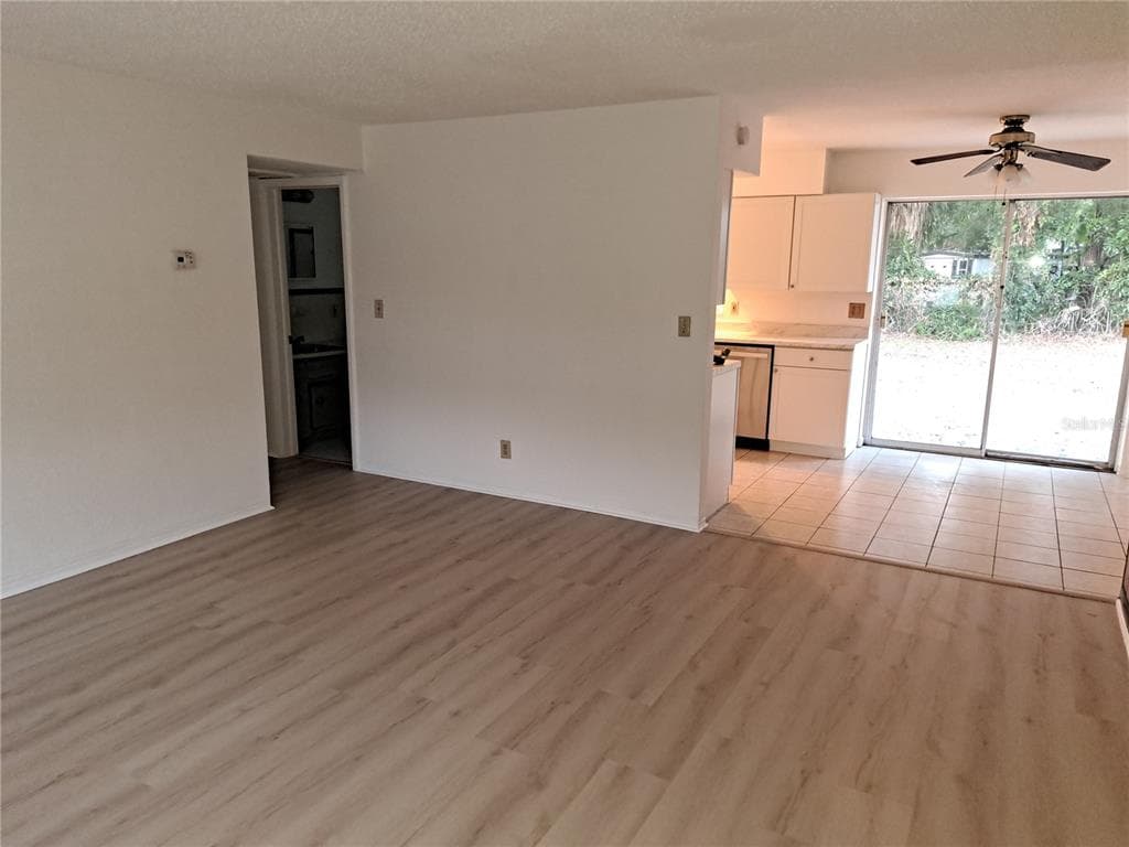 4150 BARRACUDA DRIVE SE, ST PETERSBURG, FL 33705 — zdjęcie 3
