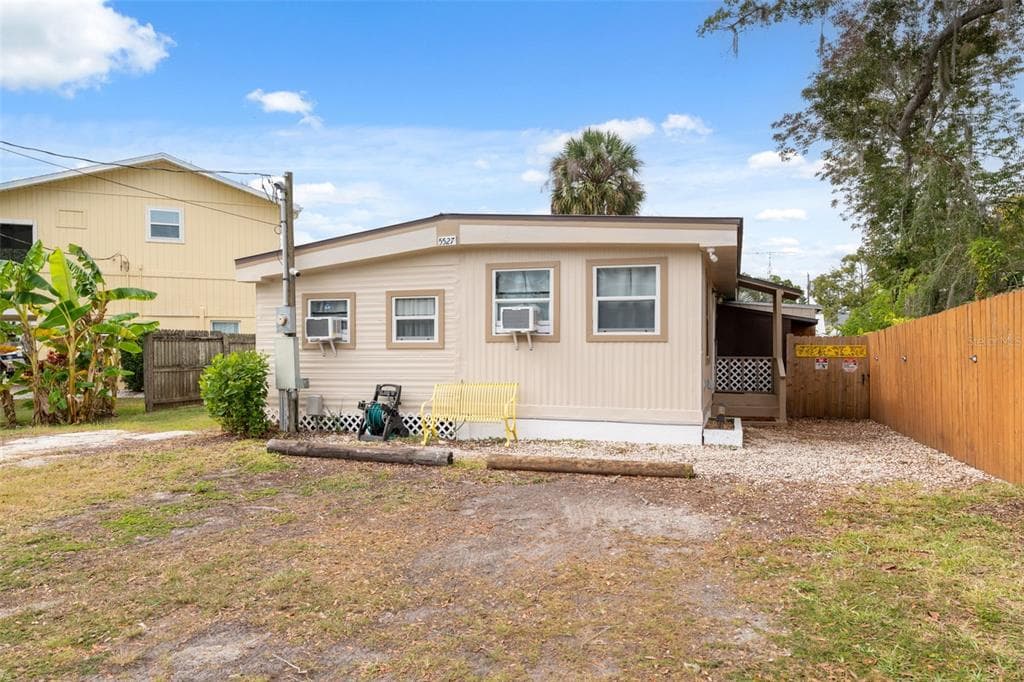 5527 DARLENE STREET, WEEKI WACHEE, FL 34607