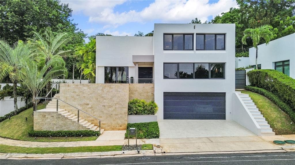 #9 Palma Real ESTANCIAS DE TORRIMAR, GUAYNABO, PR 00966