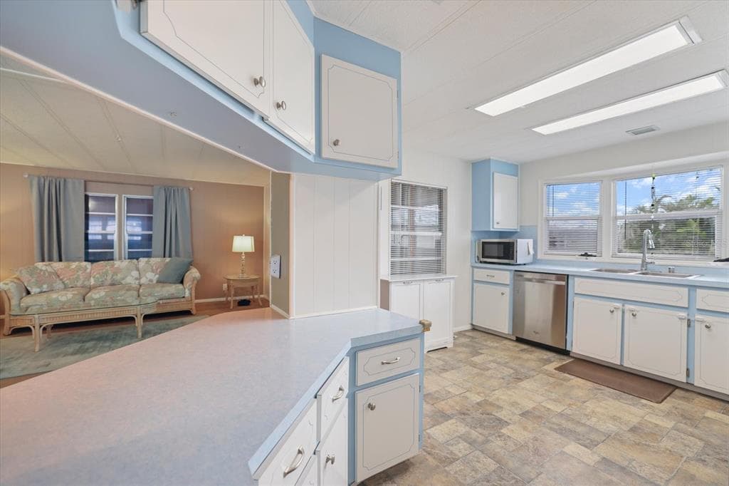 832 JOLANDA CIRCLE, VENICE, FL 34285 — zdjęcie 4