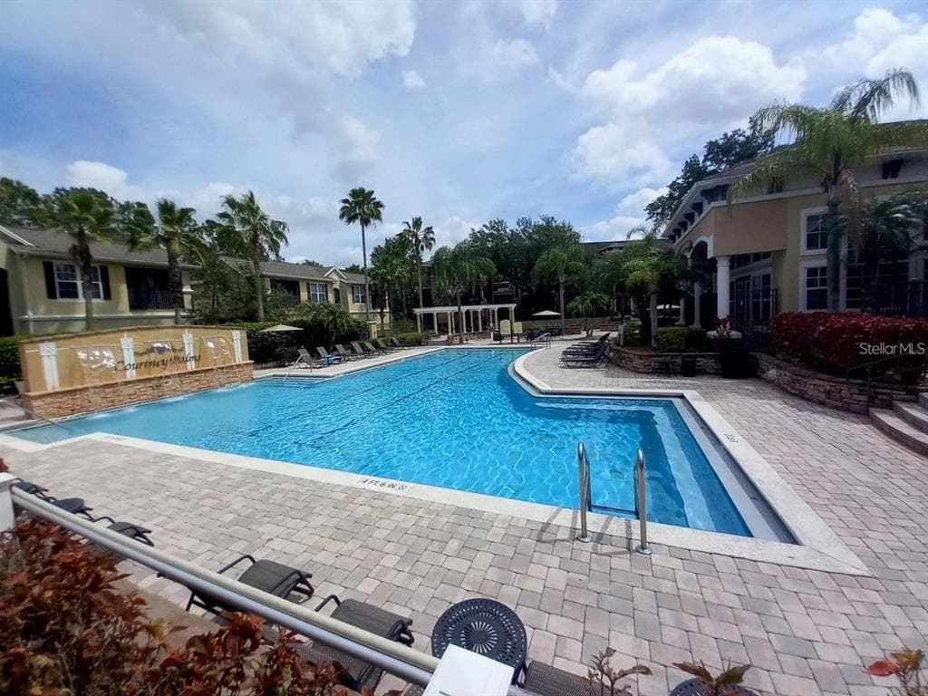 10025 COURTNEY PALMS BOULEVARD # 204, TAMPA, FL 33619 — zdjęcie 5