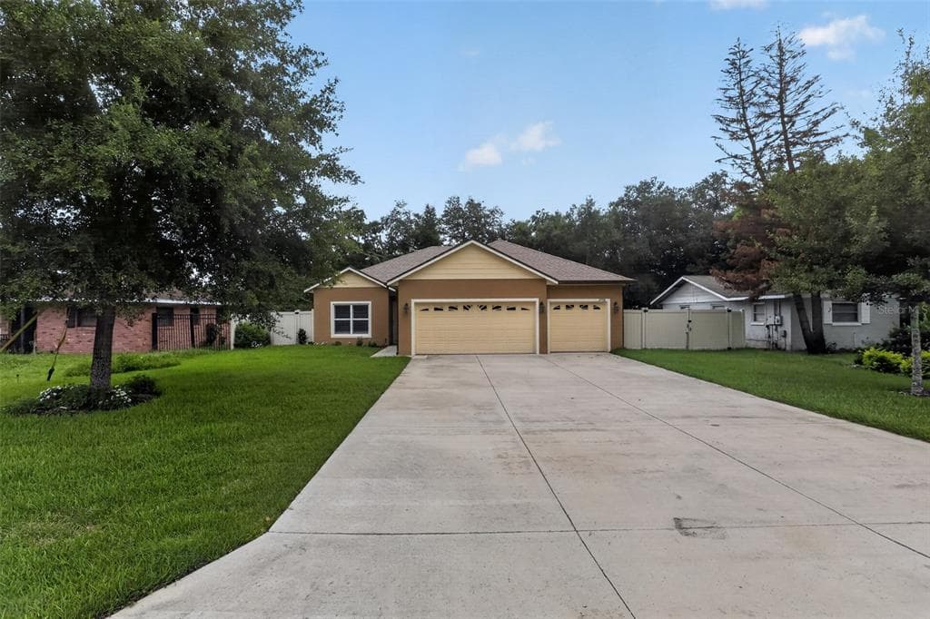 27728 LISA DRIVE, TAVARES, FL 32778 — zdjęcie 2