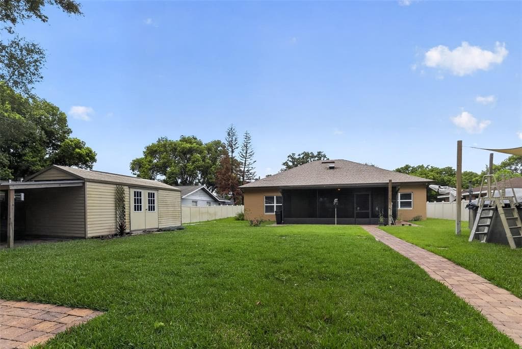 27728 LISA DRIVE, TAVARES, FL 32778 — zdjęcie 3