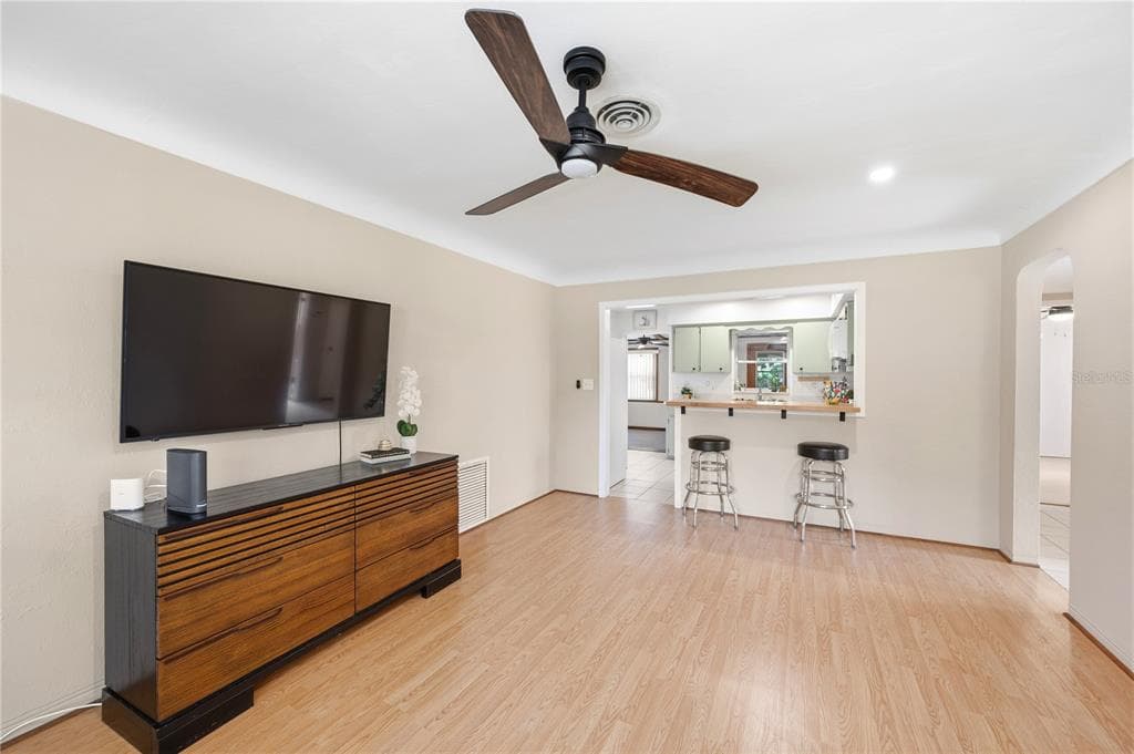 3611 9TH AVENUE N, ST PETERSBURG, FL 33713 — zdjęcie 3