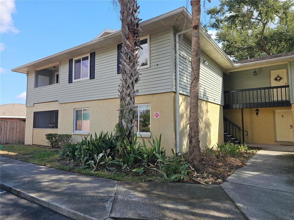 247 THORN TREE PLACE # 247, BRANDON, FL 33510