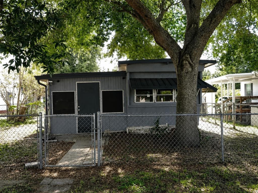 6250 CONNECTICUT STREET, ZEPHYRHILLS, FL 33542 — zdjęcie 2