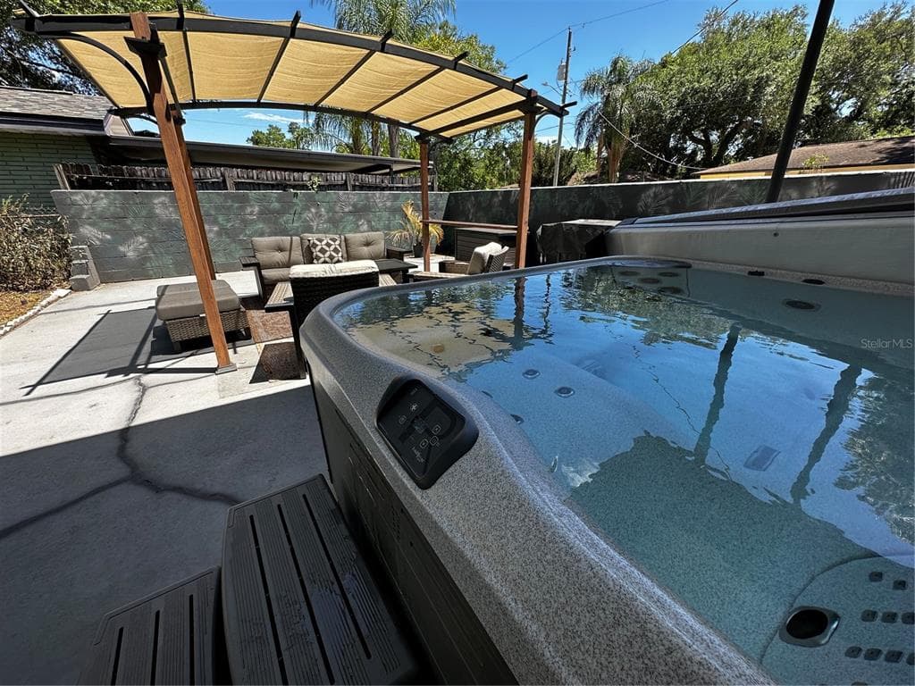 4701 N WILLIS STREET, TAMPA, FL 33603 — zdjęcie 2