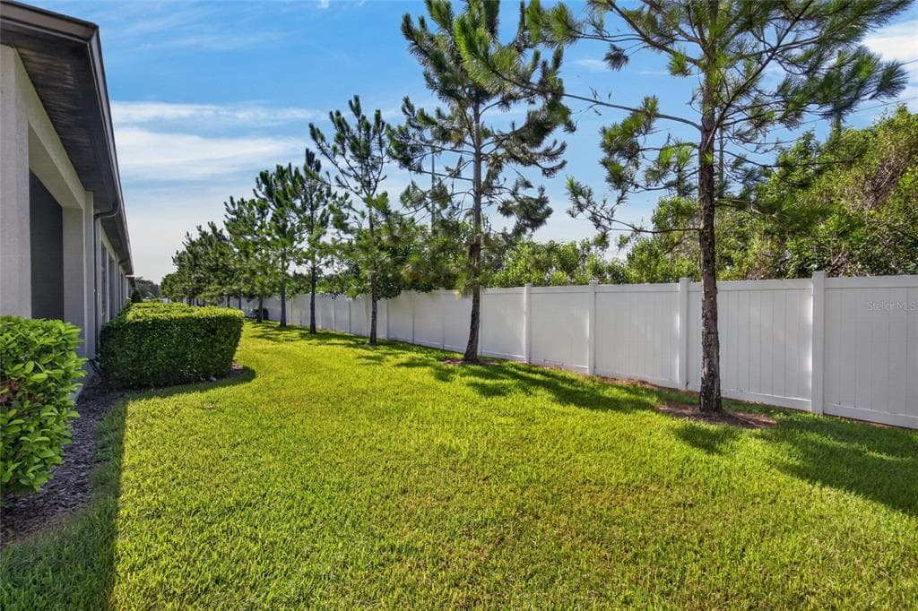 7617 GINGER LILY COURT, TAMPA, FL 33619 — zdjęcie 3