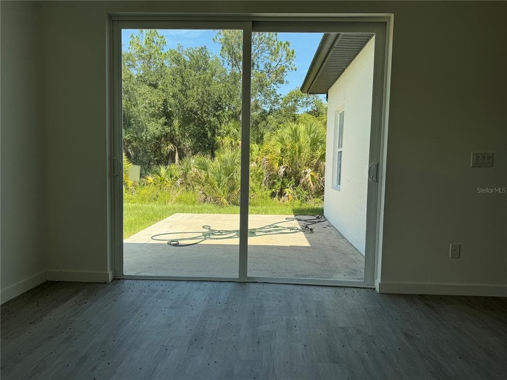 18376 TORONTO AVENUE, PORT CHARLOTTE, FL 33954 — zdjęcie 4