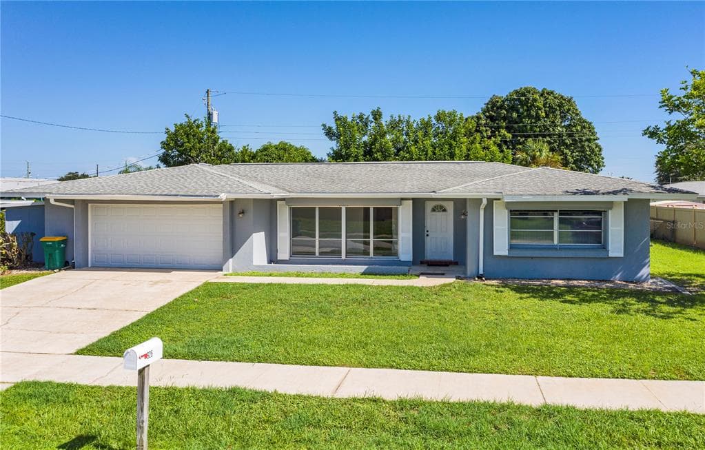 326 WHERLEY AVENUE SE, PORT CHARLOTTE, FL 33952