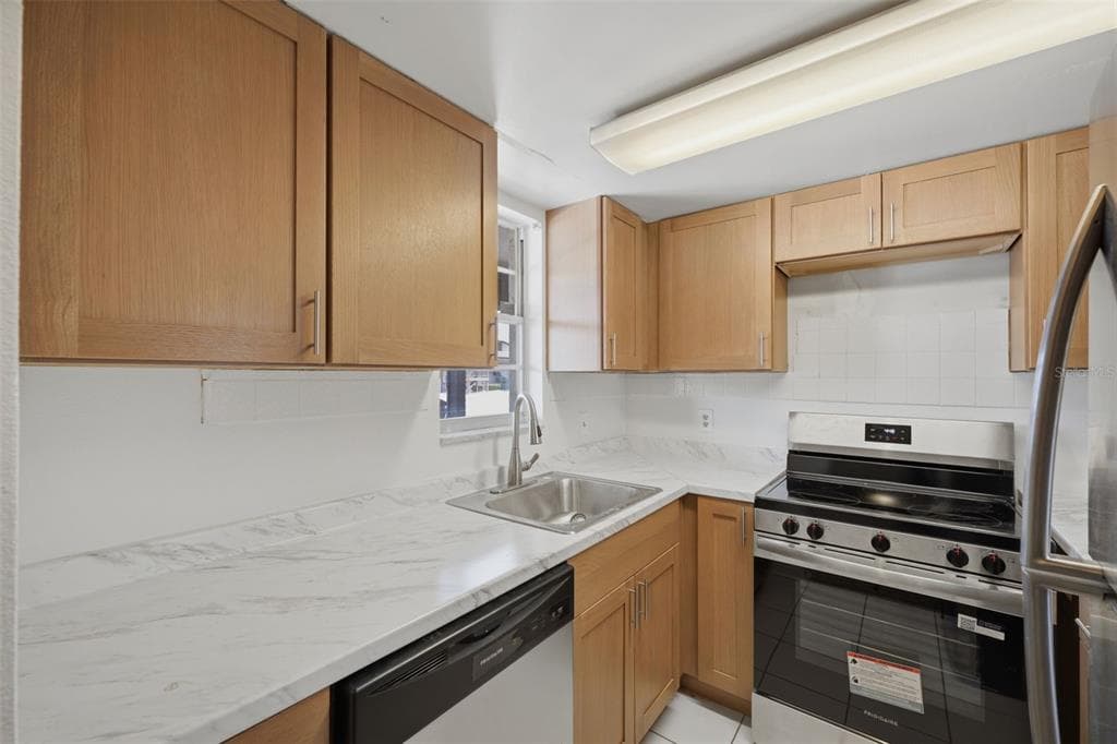5207 TURQUOISE LANE # 101, NEW PORT RICHEY, FL 34652 — zdjęcie 3
