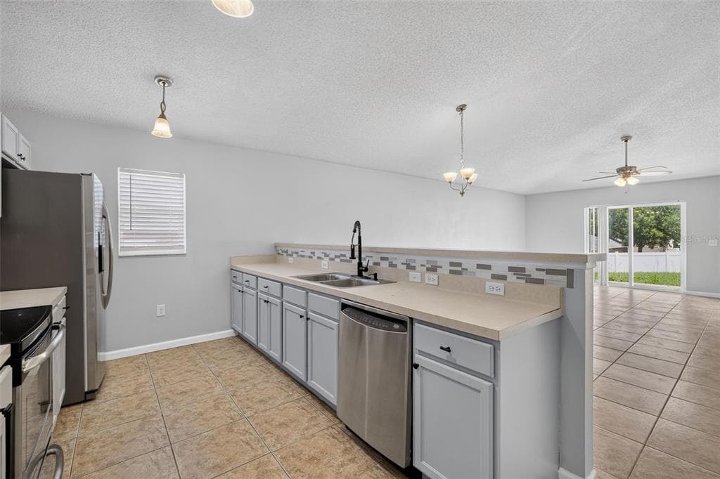 2225 SANDRIDGE CIRCLE, EUSTIS, FL 32726 — zdjęcie 4