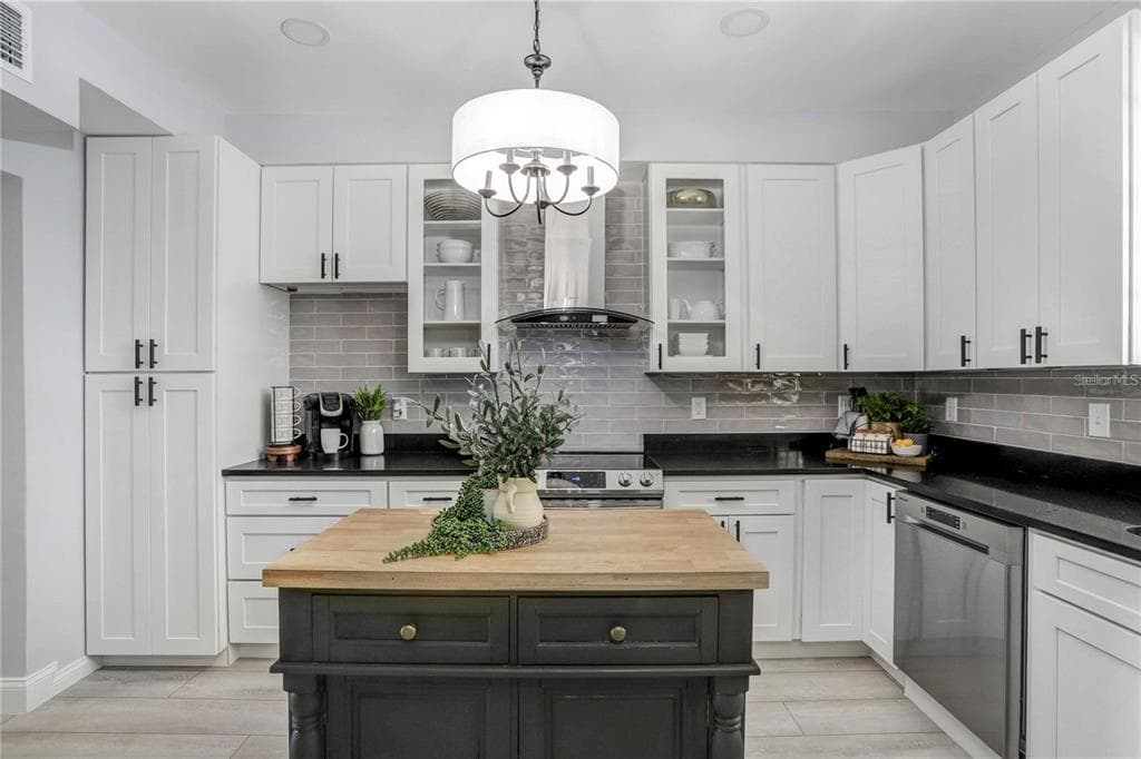1960 MCKINLEY STREET, CLEARWATER, FL 33765 — zdjęcie 5