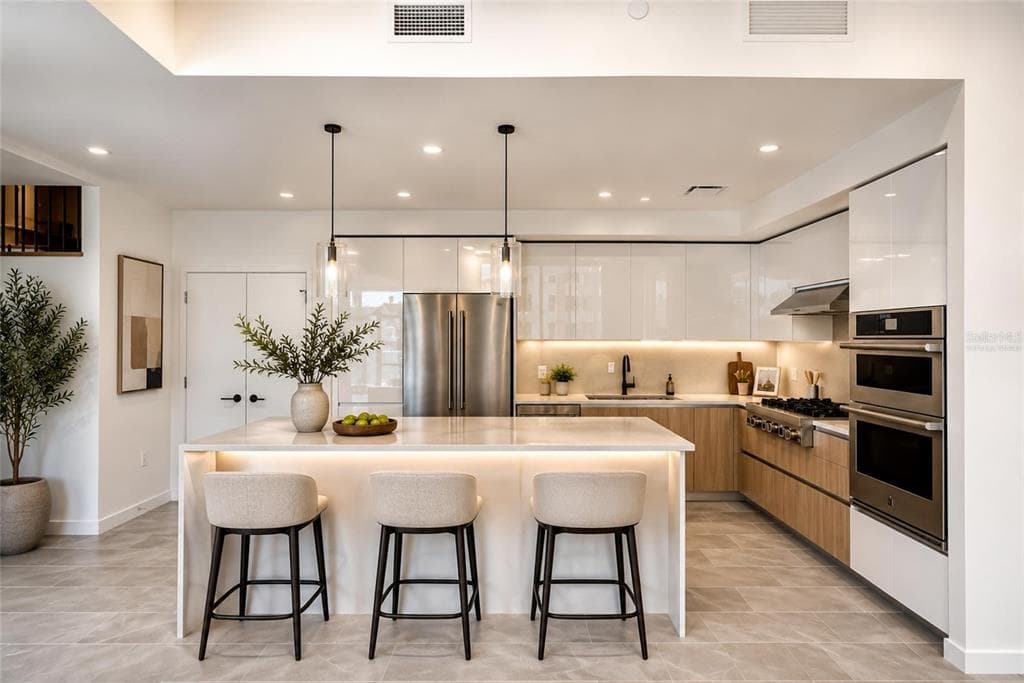 400 CENTRAL AVENUE # 407, ST PETERSBURG, FL 33701 — zdjęcie 4