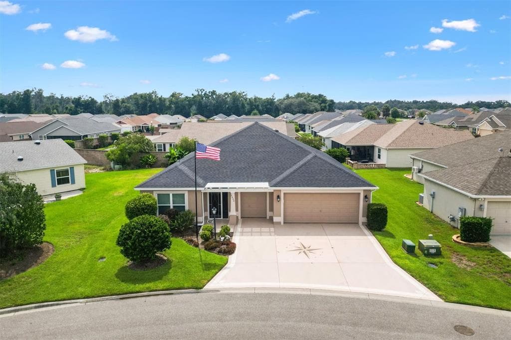 5996 DELPHINA LOOP, THE VILLAGES, FL 32163