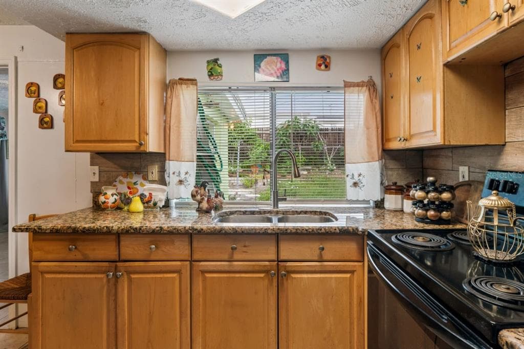 3415 CLYDESDALE DR # unit 5, HOLIDAY, FL 34691 — zdjęcie 4