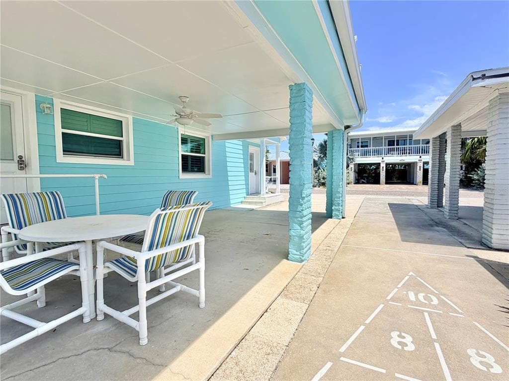 144 CORAL AVENUE, REDINGTON SHORES, FL 33708 — zdjęcie 5