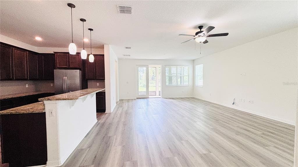 557 SCOTT LAKE CREEK LN, LAKELAND, FL 33813 — zdjęcie 4