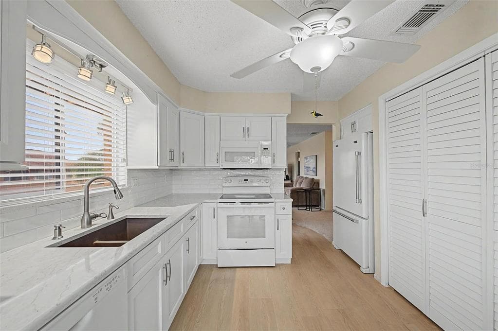 4009 LIGHTHOUSE WAY, NEW PORT RICHEY, FL 34652 — zdjęcie 3