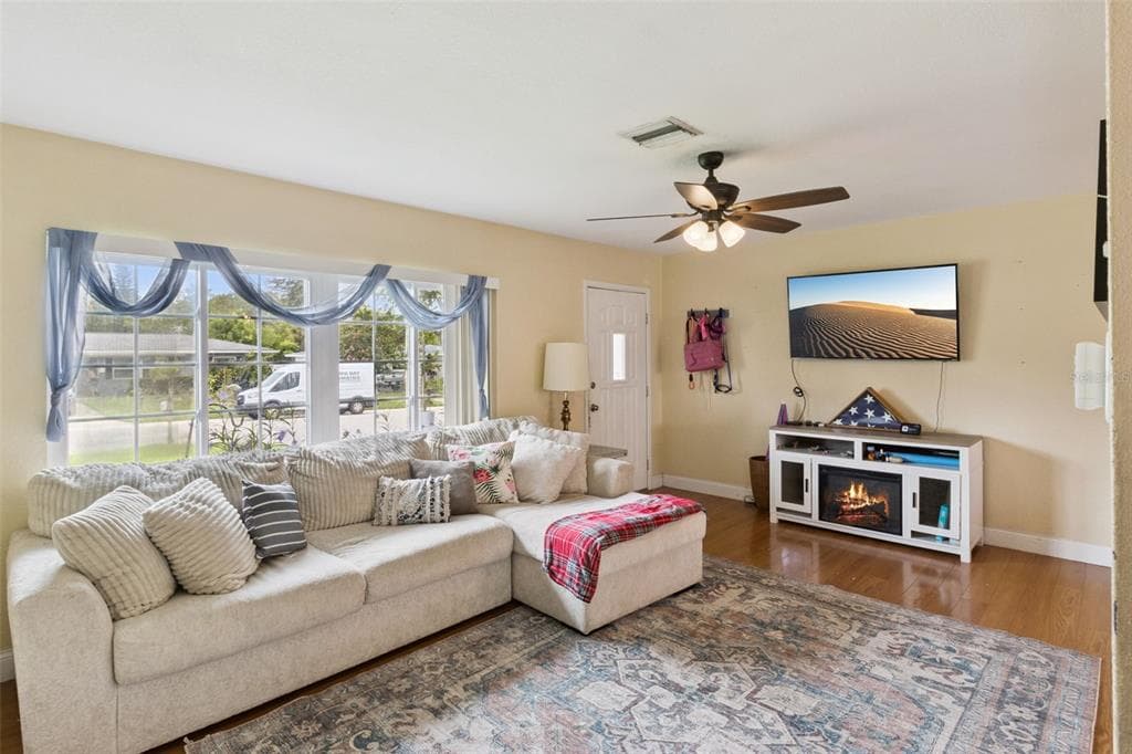1247 S SAN REMO AVENUE, CLEARWATER, FL 33756 — zdjęcie 4
