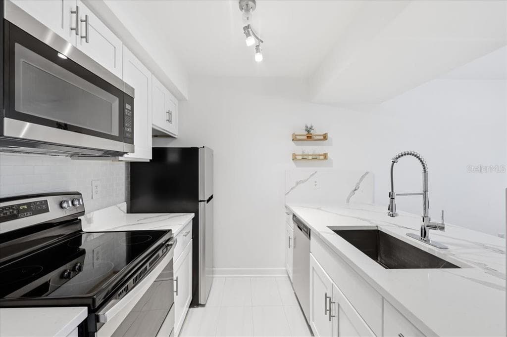 6074 PEREGRINE AVENUE # B02, ORLANDO, FL 32819 — zdjęcie 5