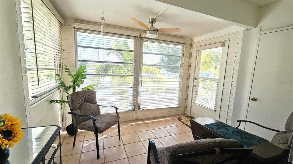 3586 CAPE HAZE DRIVE # B4, ROTONDA WEST, FL 33947 — zdjęcie 5