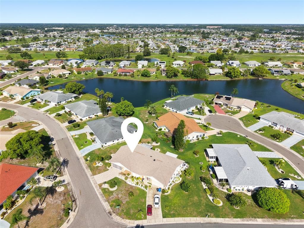 127 WINTERSONG LANE, SUN CITY CENTER, FL 33573 — zdjęcie 2