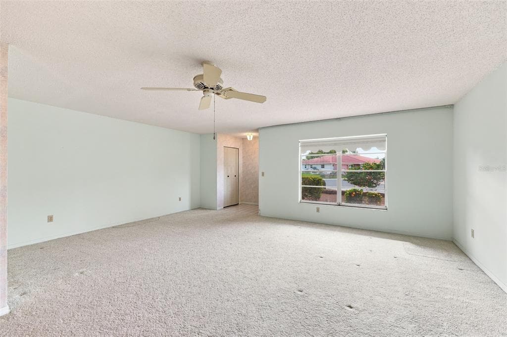 127 WINTERSONG LANE, SUN CITY CENTER, FL 33573 — zdjęcie 5
