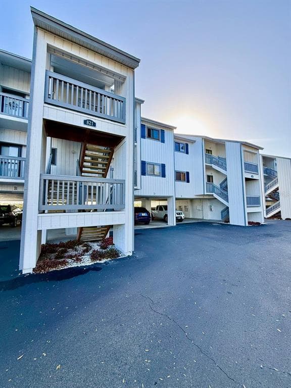 821 BAHIA DEL SOL DRIVE # C, RUSKIN, FL 33570