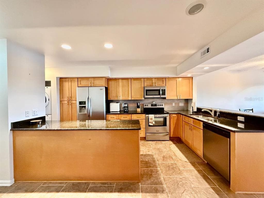 821 BAHIA DEL SOL DRIVE # C, RUSKIN, FL 33570 — zdjęcie 5
