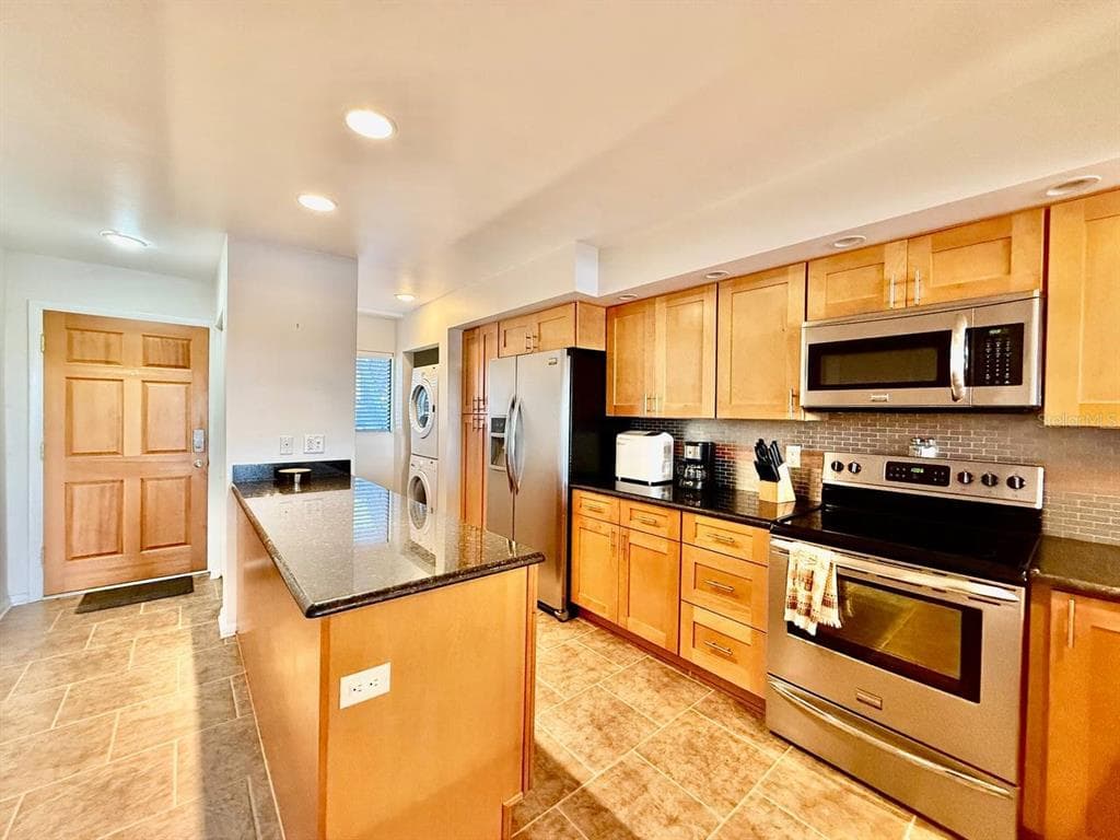 821 BAHIA DEL SOL DRIVE # C, RUSKIN, FL 33570 — zdjęcie 4
