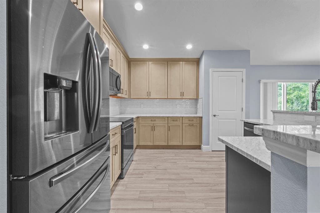 13218 BARNEVELDE RD, WEEKI WACHEE, FL 34614 — zdjęcie 5