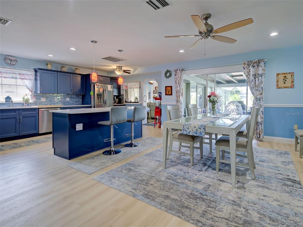 107 PECKHAM STREET SW, PORT CHARLOTTE, FL 33952 — zdjęcie 4