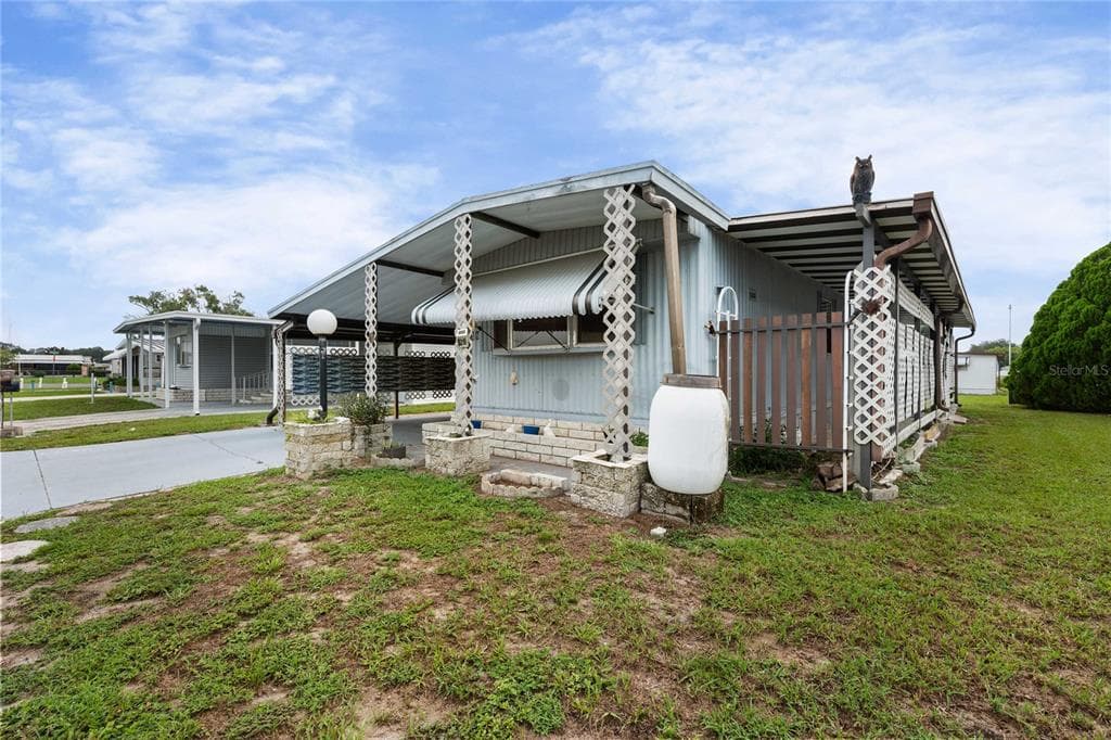 5318 ASTRID DRIVE, ZEPHYRHILLS, FL 33541 — zdjęcie 4