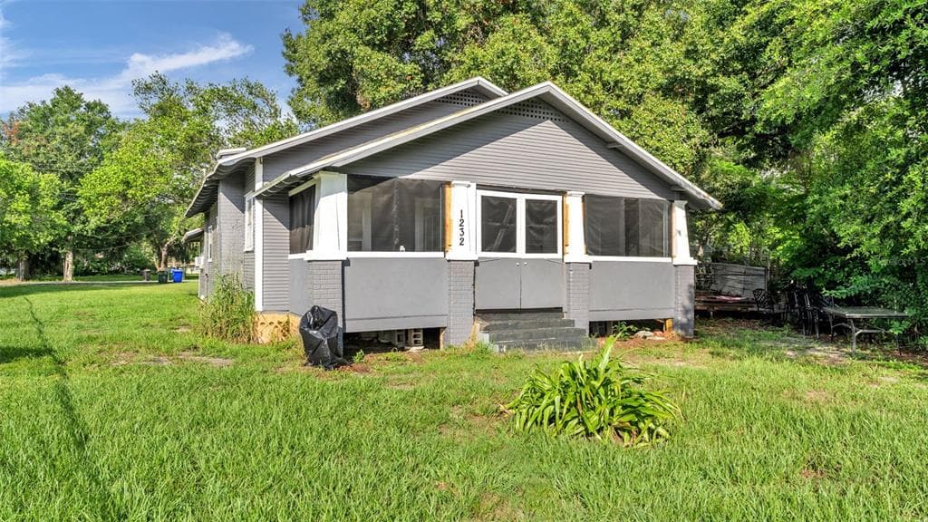 1232 WRIGHT DRIVE, LAKELAND, FL 33805