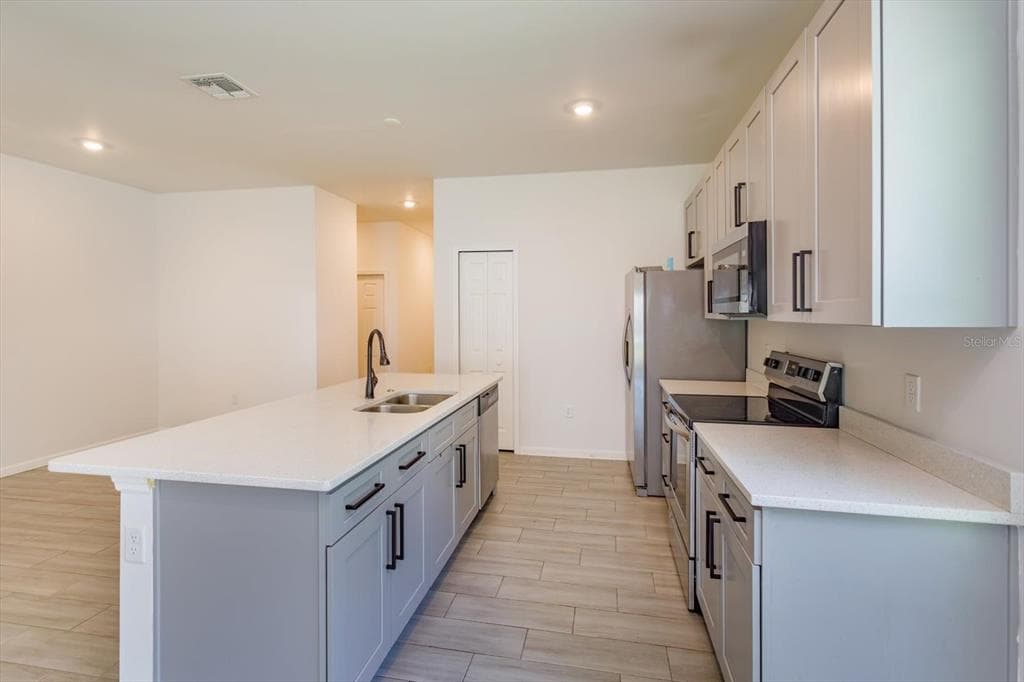 1022 36TH, ORLANDO, FL 32805 — zdjęcie 5